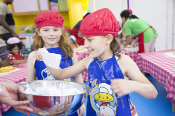 Lovely Kspace Chef's hats and aprons to protect party clothes!