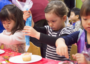 Cup Cake Decorating